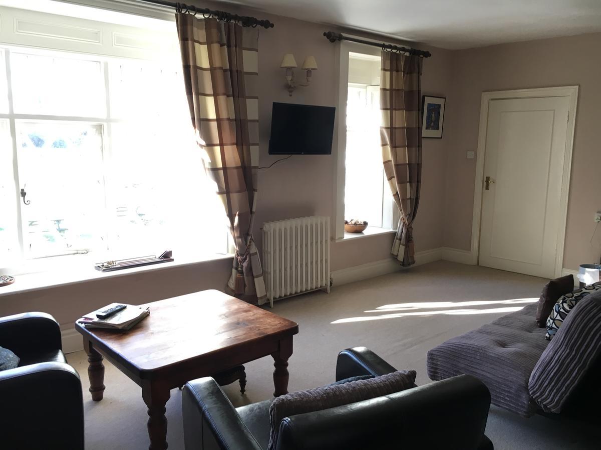 Inn The Clytha Arms 3*